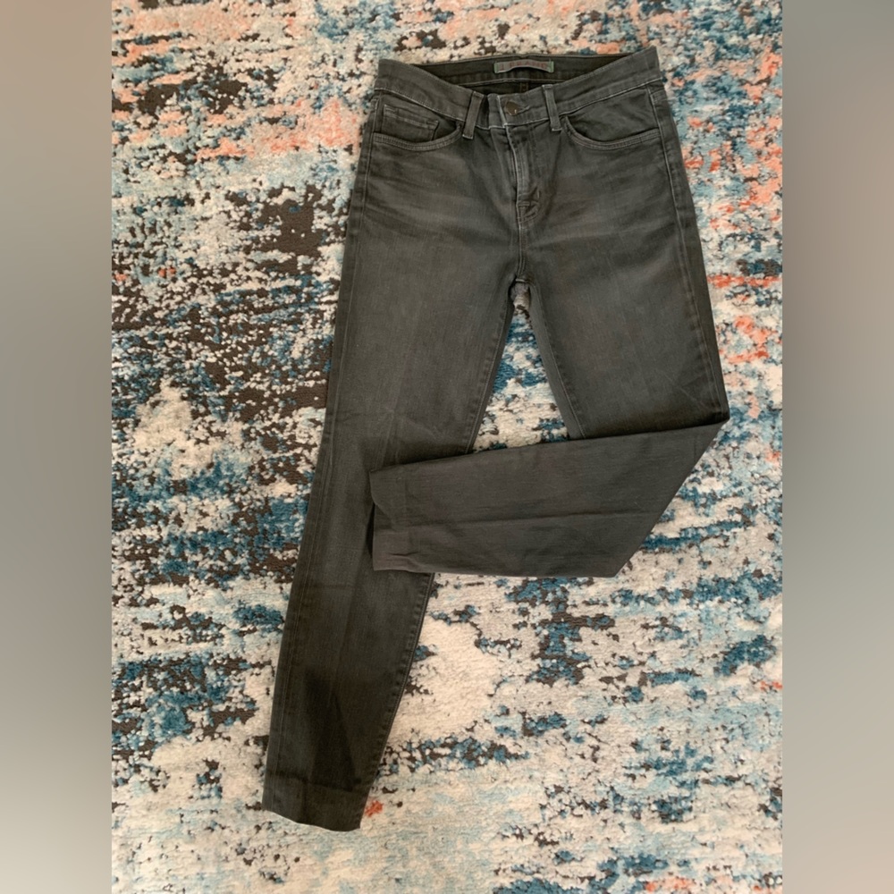 J Brand pants , color; Dare , skinny leg style#811k120 size 28